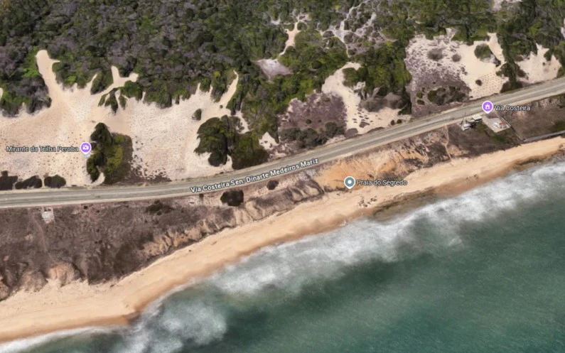 Praia do Segredo vira “cemitério” de lixo asiático em Natal