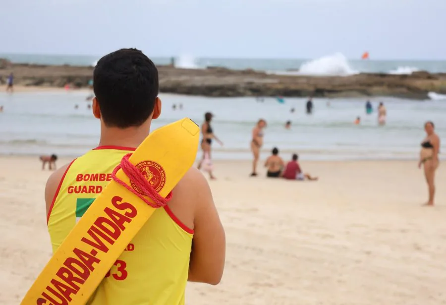 Corpo de Bombeiros alerta sobre segurança em praias, lagoas e açudes durante o Carnaval