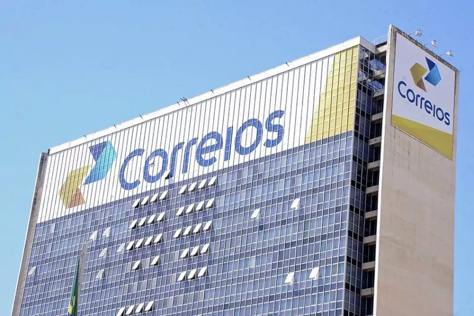 União Brasil e MDB disputam indicação do substituto do presidente dos Correios