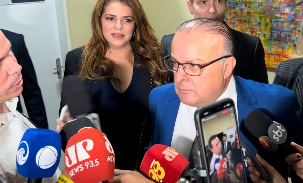 Prefeito Paulinho Freire promete climatizar todas as salas de aula até o fim da gestão