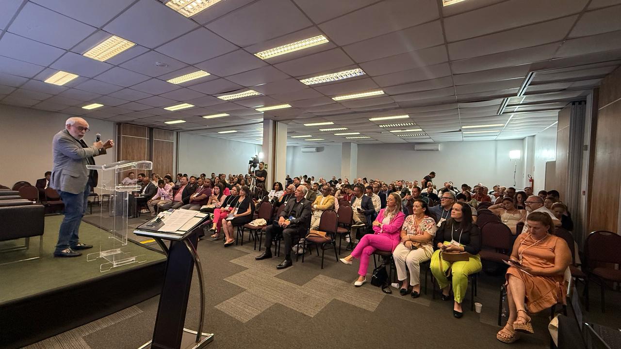 José Bezerra Marinho Compartilha Conhecimento em Evento Nacional em Brasília