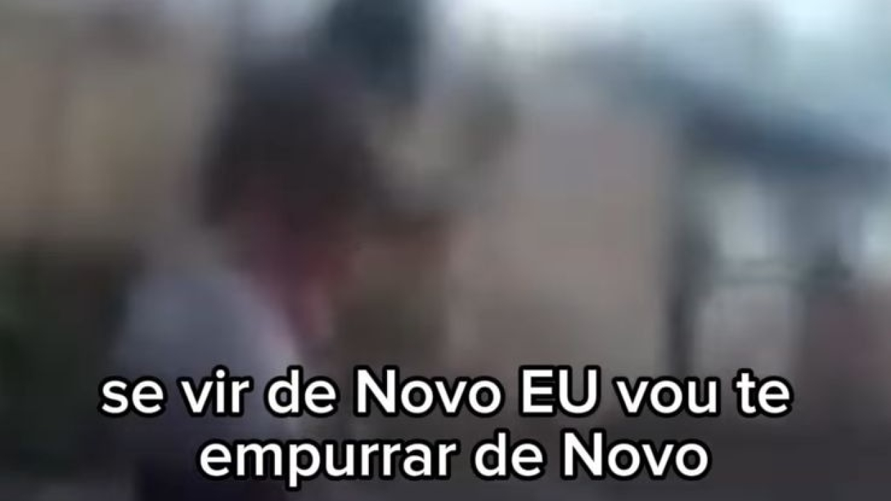 IMAGENS FORTES: menina bate em mãe e traficantes não perdoam; VEJA VÍDEO