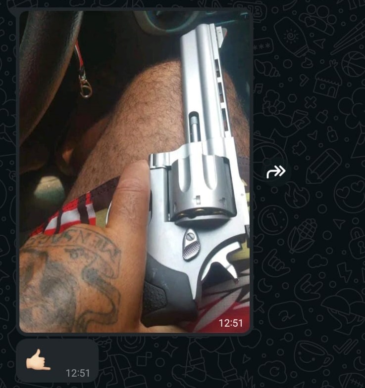 Após cachorrinha sumir, mulher é ameaçada com fotos de armas e sofre golpe de R$ 1,6 mil na Grande Natal