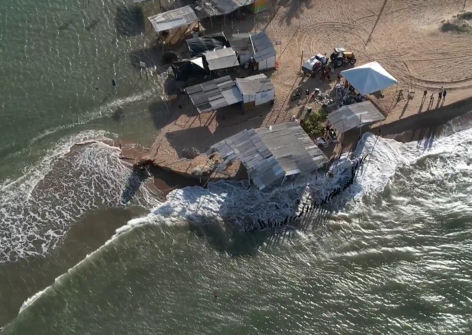 Maré alta provocada por eclipse solar causa destruição e leva ninhos de tartarugas no litoral do RN