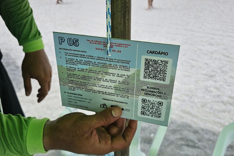 Quiosqueiros da orla de Ponta Negra passam a utilizar cardápio digital bilíngue