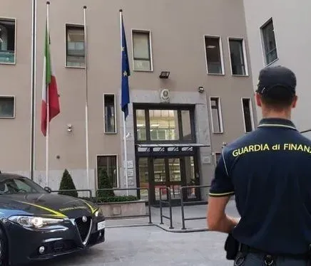 Máfia italiana investiu milhões em cafeterias, pizzarias, flats e condomínios em Natal