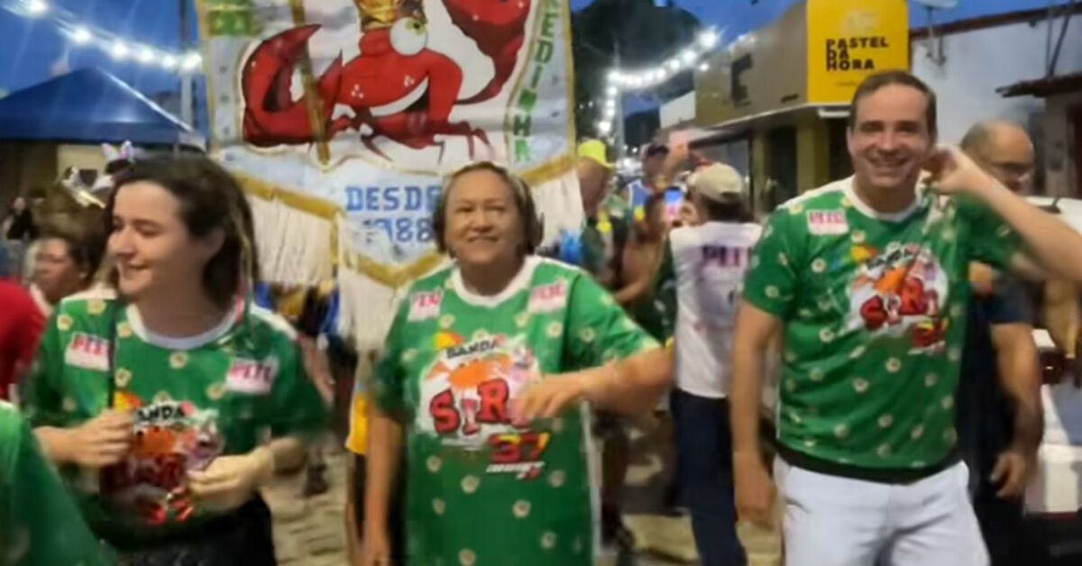 Fátima prestigia Carnaval na Redinha, após sucesso da Avenida da Alegria da Prefeitura de Natal