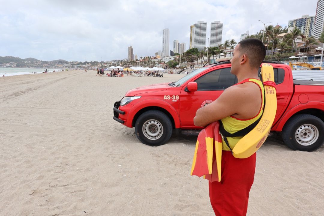 Corpo de Bombeiros do RN reforça segurança aquática e alerta foliões durante o Carnaval