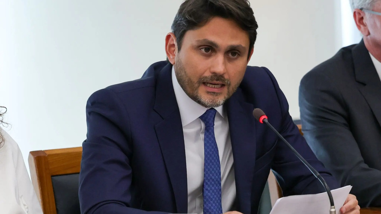 Governo vai retomar projeto sobre taxação das big techs neste ano, diz ministro