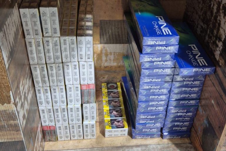 Forças de segurança apreendem 80 caixas de cigarros contrabandeados no Alecrim