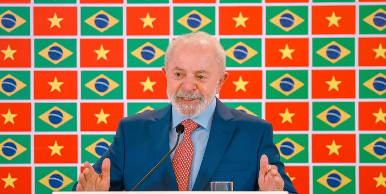 No Japão e Vietnã, Lula afirma que descarbonização “não é escolha, mas necessidade”