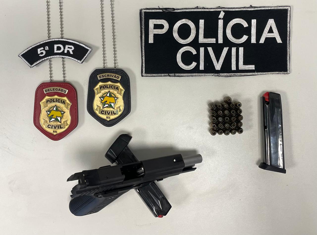 “Operação Libertatis”: Polícia Civil apreende arma de fogo e prende vereador em Macau