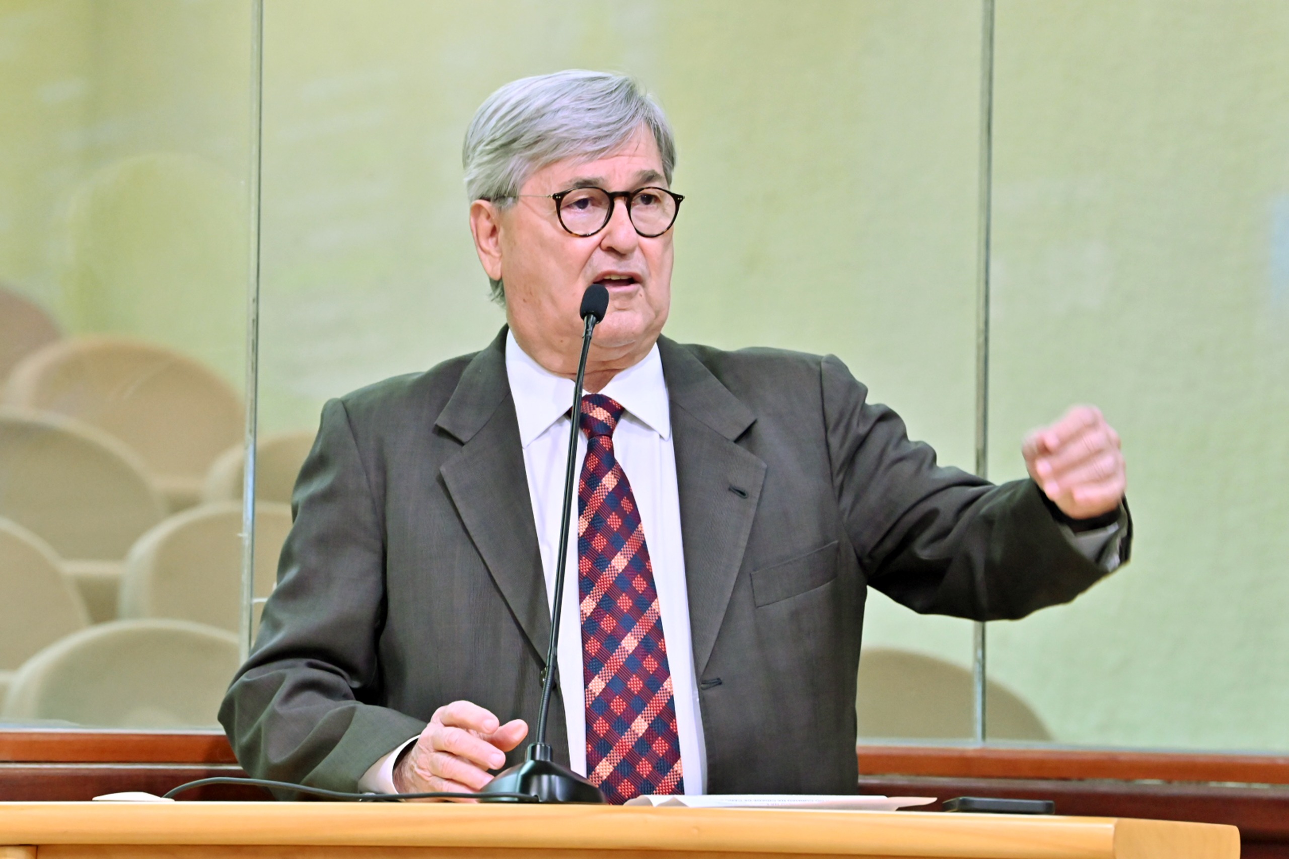 BARRA DO CUNHAÚ: Tomba Farias diz que preocupação de Fátima Bezerra com a interiorização do turismo é só no discurso