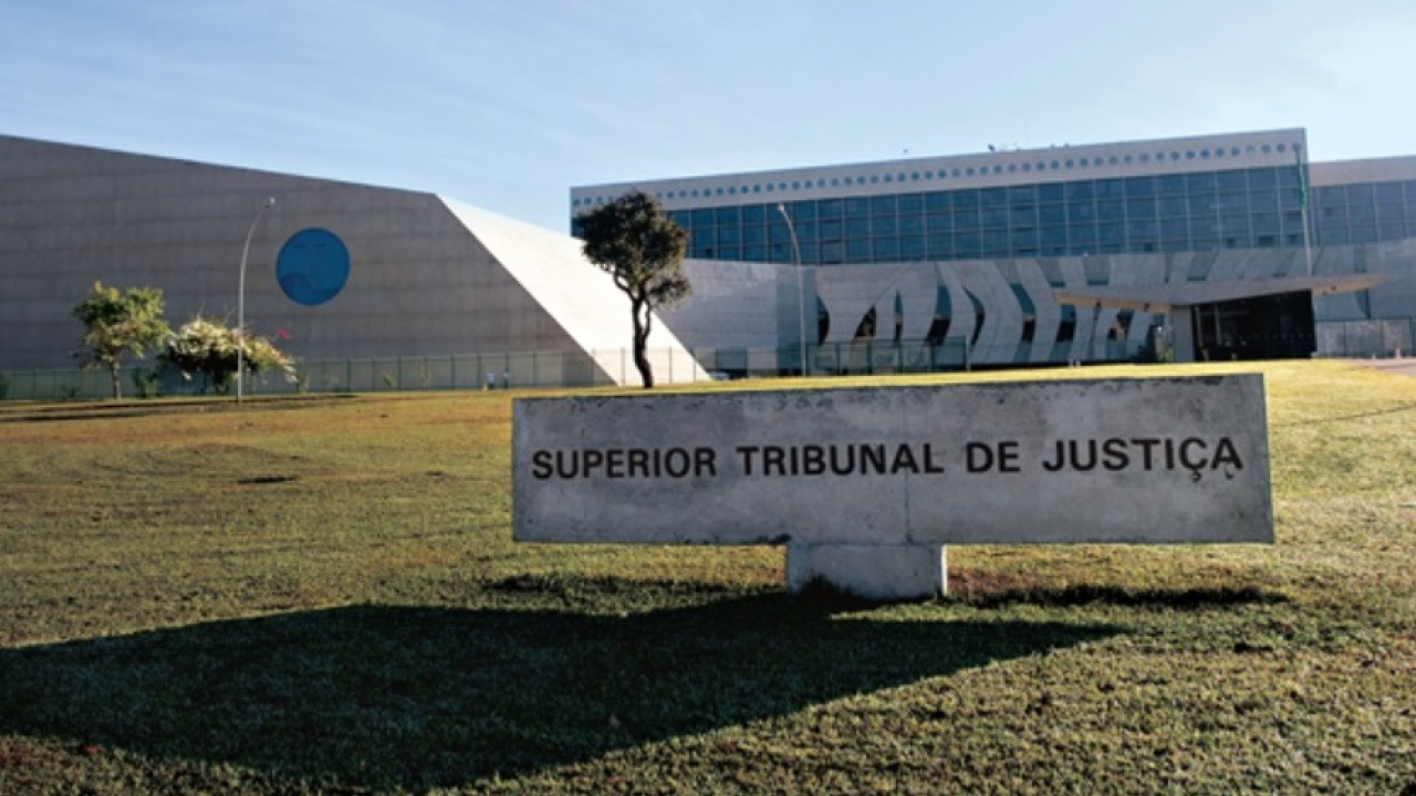Ministro do STJ autoriza a devolução de carros e joias a desembargadores acusados de corrupção