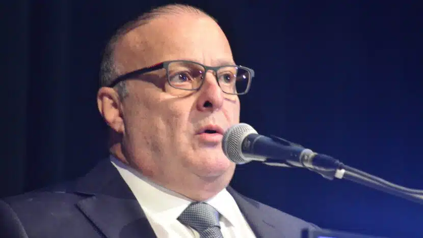 Paulinho Freire descarta emergência e anuncia ida a Brasília para buscar recursos para obras de drenagem