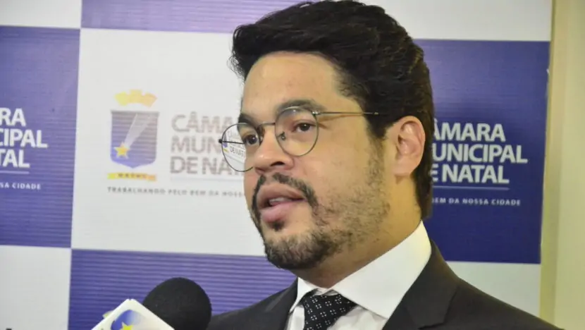 Decreto pode ser solução para Natal finalmente ter ônibus climatizado, aponta Leo Souza