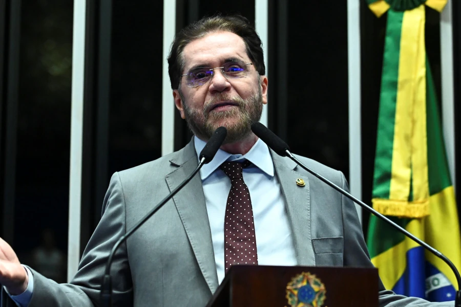 Senador é criticado após falar em ‘enforcar’ ministra Marina Silva e diz que não se arrepende