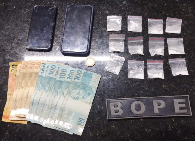 BOPE apreende drogas e dinheiro durante patrulhamento em Ponta Negra