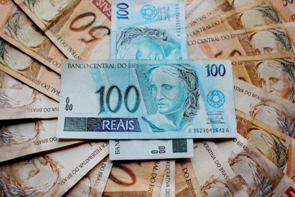 2025: Governo Lula já arrecadou mais de R$ 900 bi de impostos