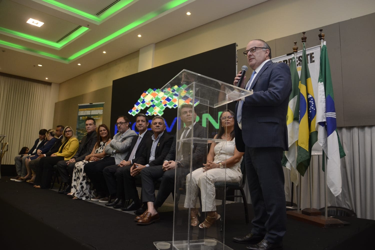 Paulinho Freire prestigia posse de Eriko Jácome na presidência da Fecam-RN