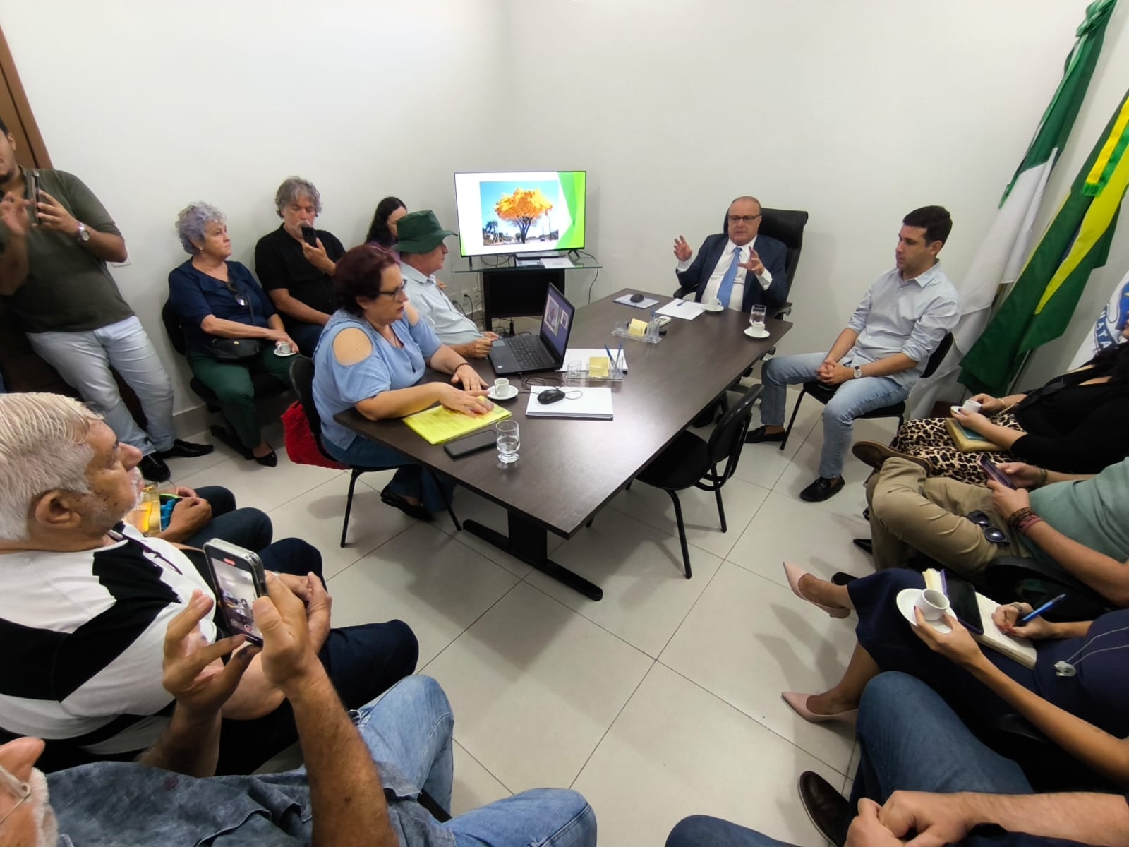 50 mil árvores serão plantadas até 2026 através de parceria da Prefeitura e projeto Arboriza Natal