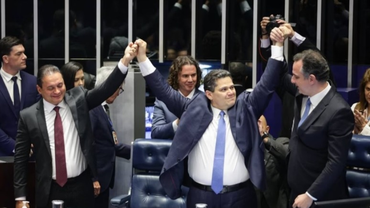 Cota parlamentar dos senadores é reajustada por Alcolumbre e pode elevar os gastos públicos; veja os números da alteração