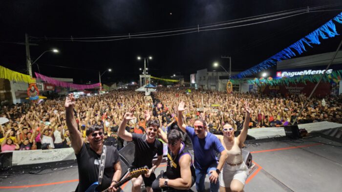 Carnaval de Assú bate recorde nessa terça (04) com mais de 25 mil foliões ao som de Grafith