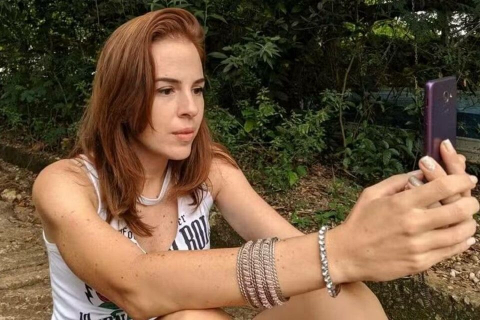 Receita cobra R$ 53 mil de Suzane Richthofen por pensão de pais que matou
