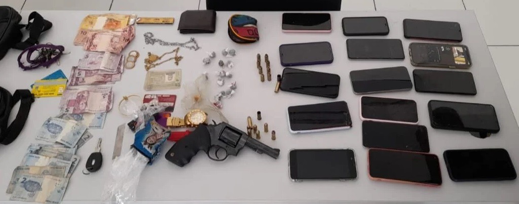 PM apreende armas e drogas em 'baladinha do crime' na Grande Natal
