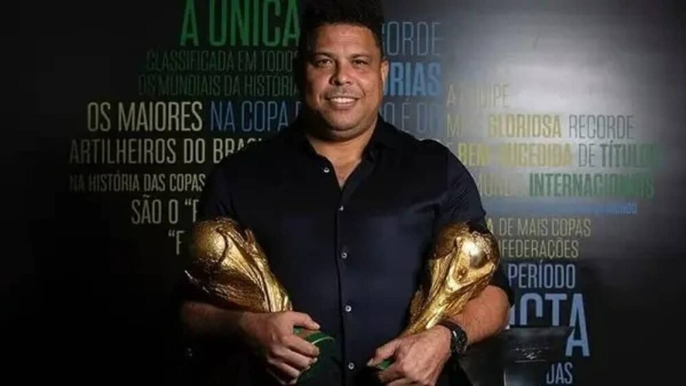 Após conflito de interesse, Ronaldo retira candidatura à CBF