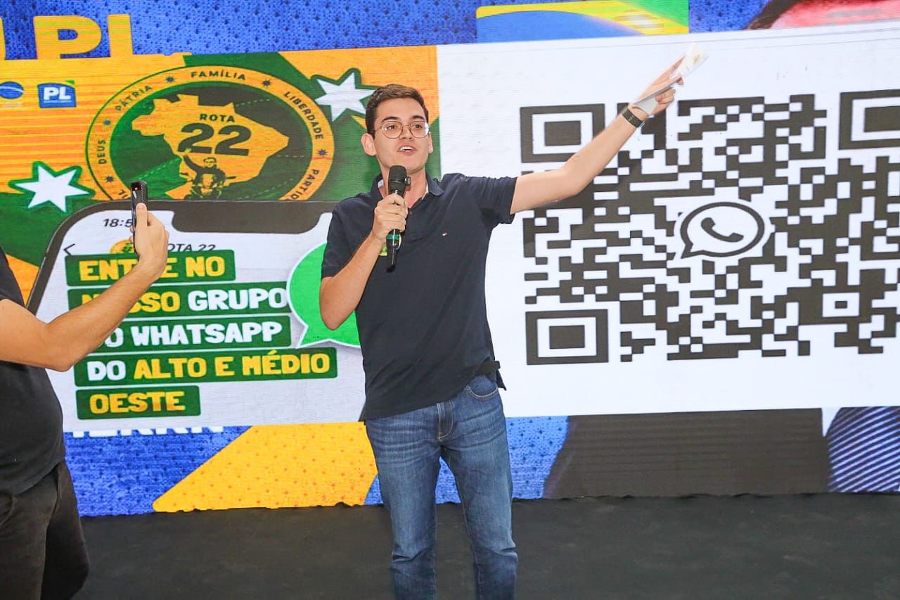Deputado Carmelo Neto destaca legado de Bolsonaro no Nordeste durante encerramento do Rota 22, em Pau dos Ferros