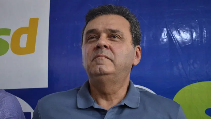 Após 8 anos, TJRN reconhece prescrição e encerra ação contra Carlos Eduardo Alves por antecipação de receita tributária