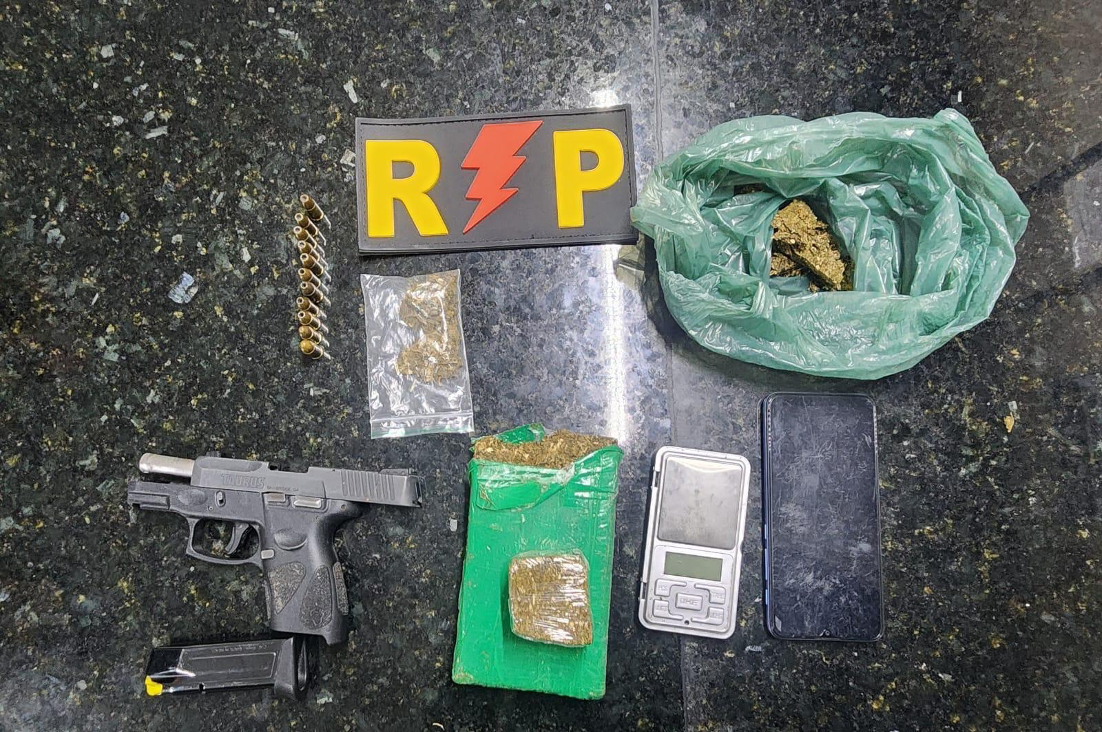 PM prende suposto membro de facção criminosa com arma de fogo roubada em Natal