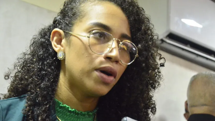 “Quero a cadeira do meu pai que foi roubada”, diz Anne Lagartixa sobre ser candidata a deputada estadual