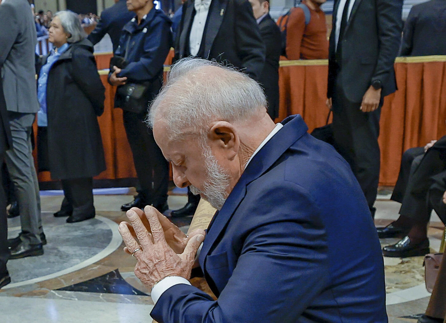 Atlasintel: reprovação de Lula para de subir, mas supera aprovação