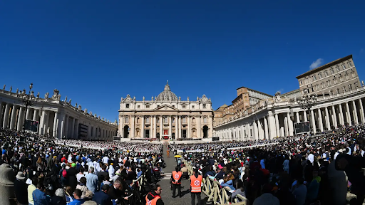 Funeral e sepultamento do papa Francisco são realizados neste sábado