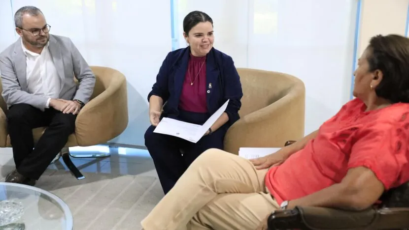 Fátima Bezerra confirma posse de reitora e vice da UERN eleitos em votação direta