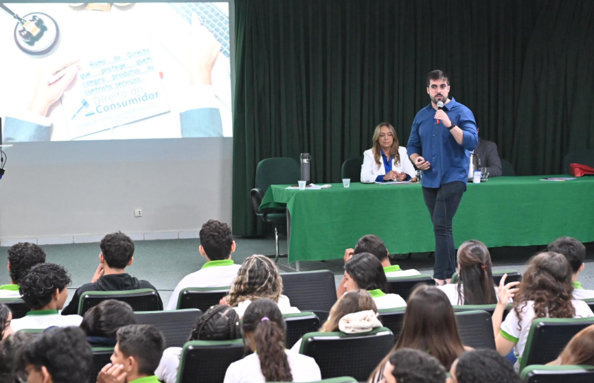 Projeto leva noções de direito e finanças aos alunos do IFRN Currais Novos