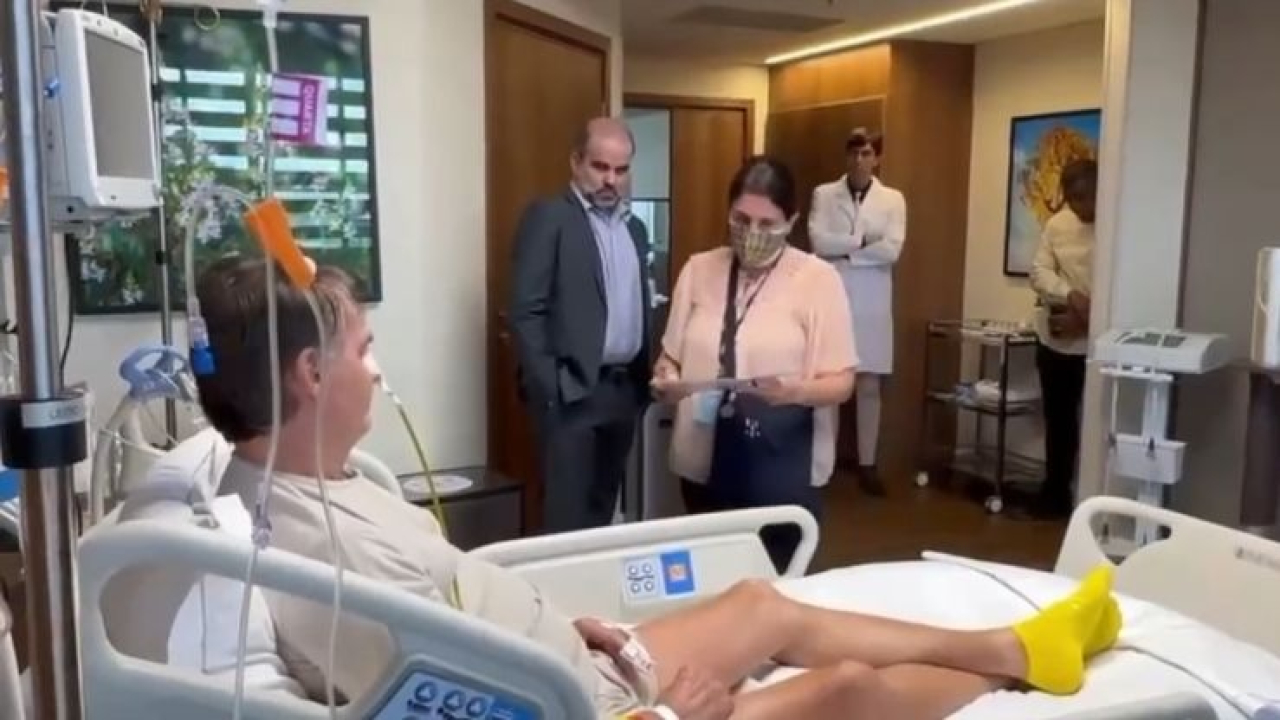 Advogado de Bolsonaro critica necessidade de intimação na UTI
