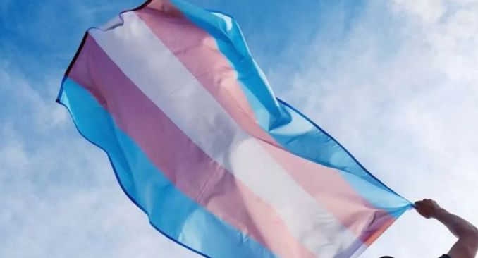 Justiça britânica enterra Ideologia de gênero: ‘Mulher se refere ao sexo biológico’