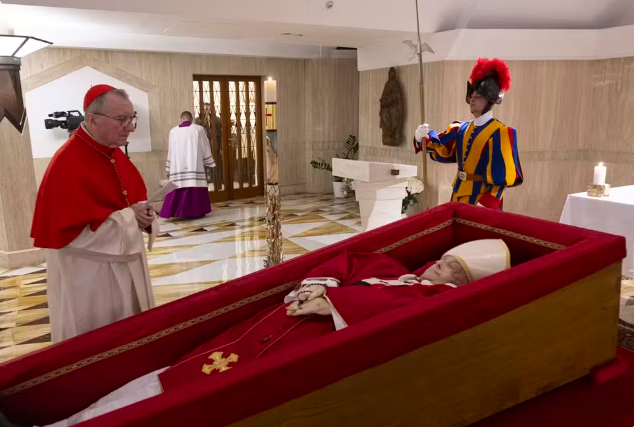 Vaticano divulga detalhes do funeral do Papa Francisco; confira