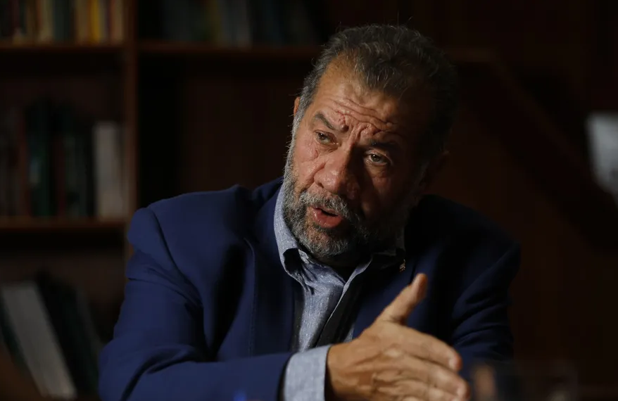Oposição cobra exoneração de Lupi: ‘Quem se cala diante do crime, consente’