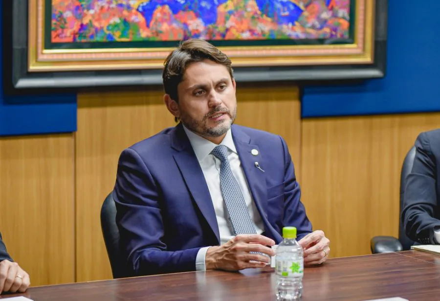 Juscelino Filho, ministro de Lula, é denunciado pela PGR em caso de desvio de emendas