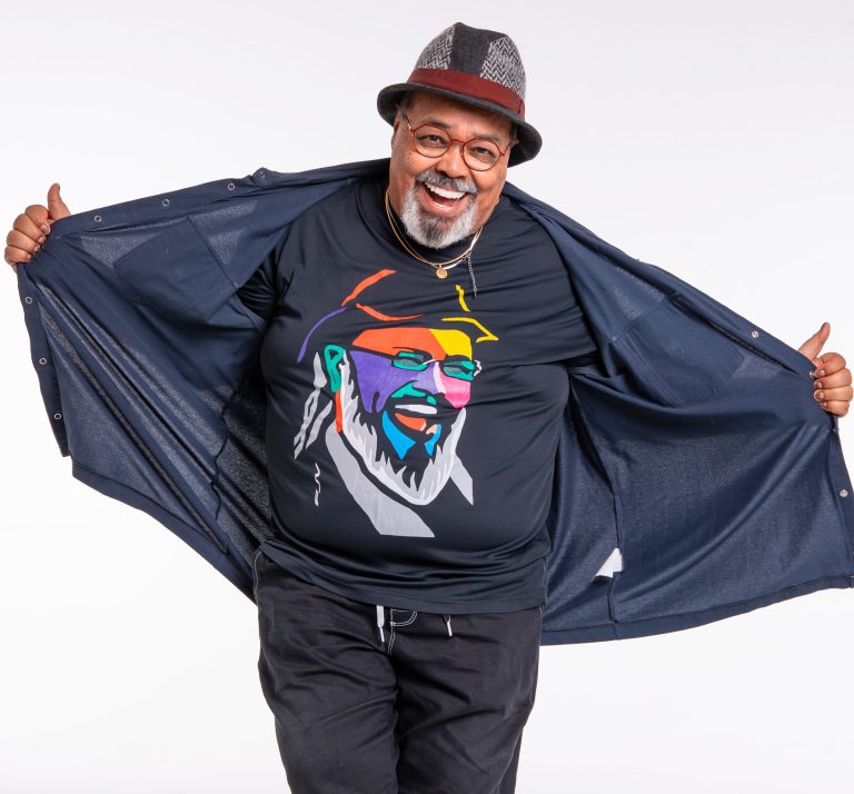 Jorge Aragão e a Roda de Samba Ribeira Boêmia chegam ao Teatro Riachuelo