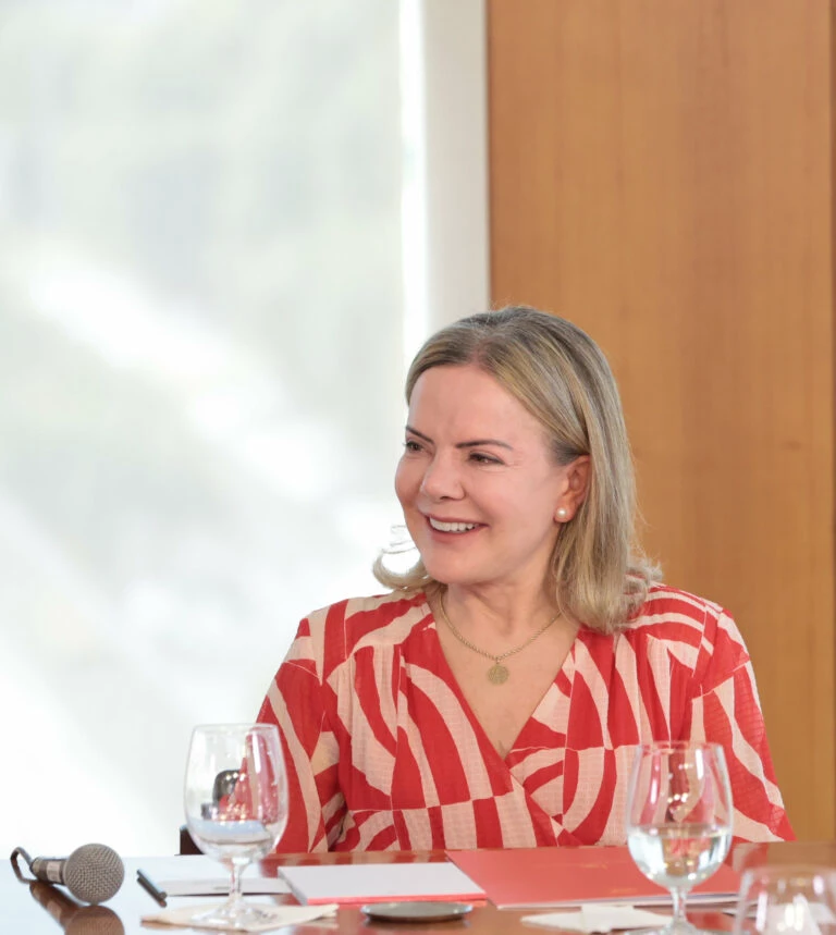 Gleisi diz que fim da escala 6×1 será prioridade do governo Lula