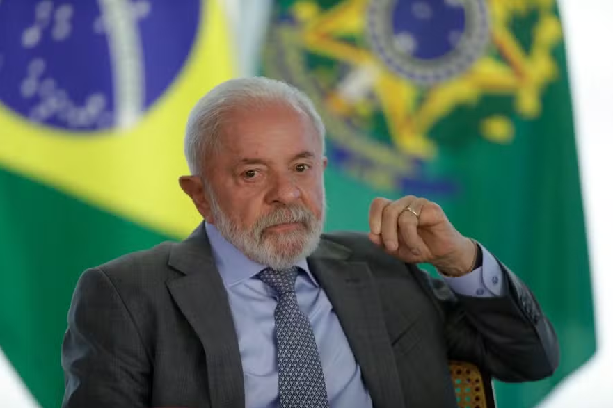 Lula quer enviar ao Congresso projeto que responsabiliza redes sociais por crimes ainda neste semestre