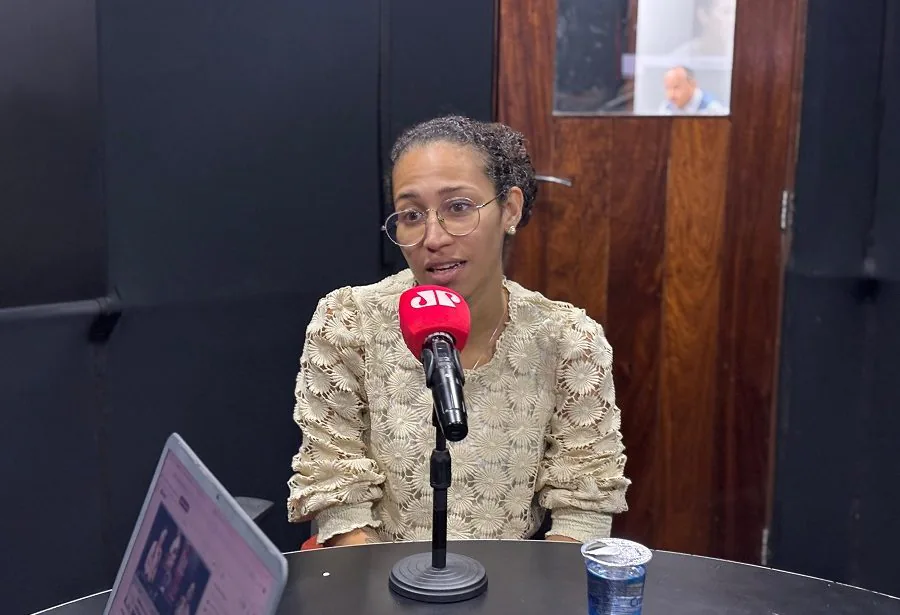 Anne Lagartixa avalia candidatura à deputada e diz que apoiaria Allyson para o governo