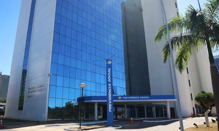 Lula escolhe procurador federal Gilberto Waller para presidência do INSS