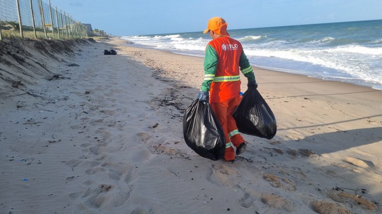 Nova lei exige limpeza de ruas e faixa de areia após eventos privados em Natal