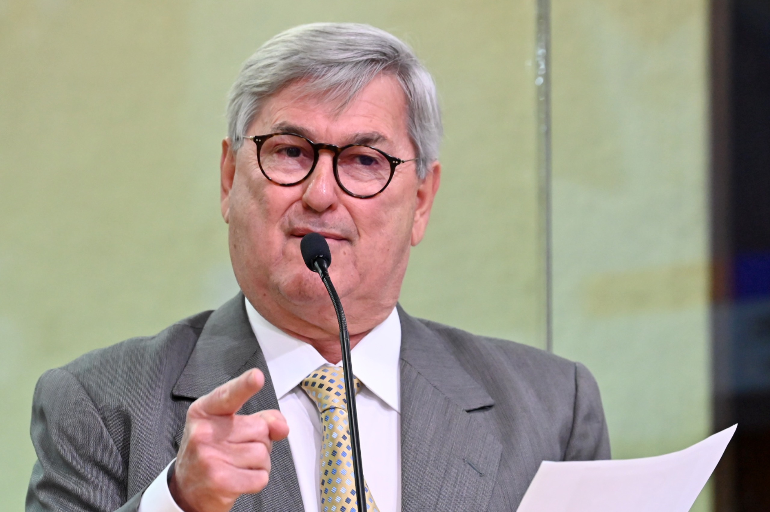 “O senhor é um irresponsável”, diz Tomba Farias ao reafirmar que o presidente da Caern influenciou resultado da eleição em Santa Cruz